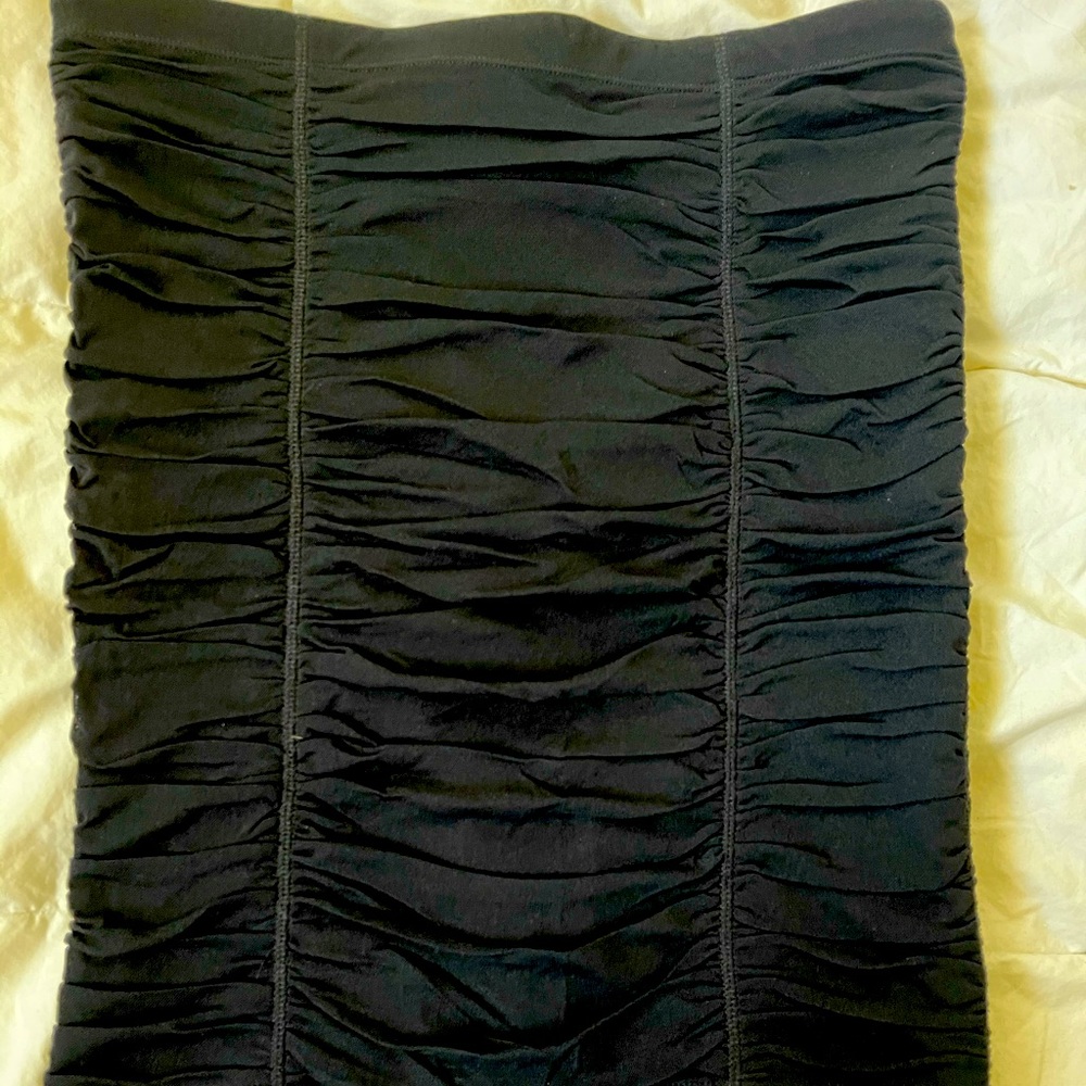 BCBG SKIRT NWOT SZ MEDIUM